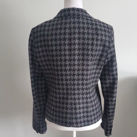 70% Wool Suit Blazer Jacket Houndstooth Pattern Black Gray Tailored Career Wear - Picture 3 of 8